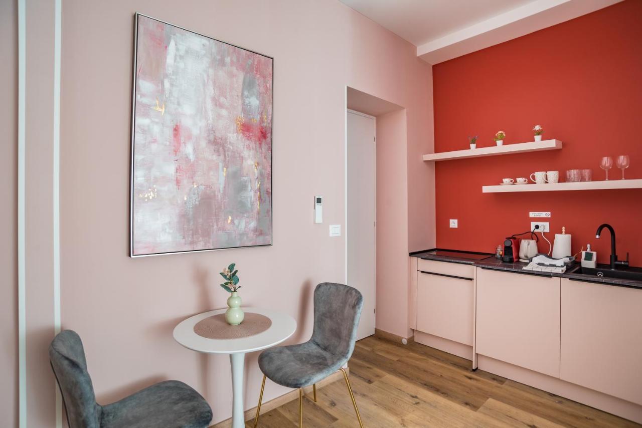 Center De Lux Studios “ Zara “ Split Extérieur photo
